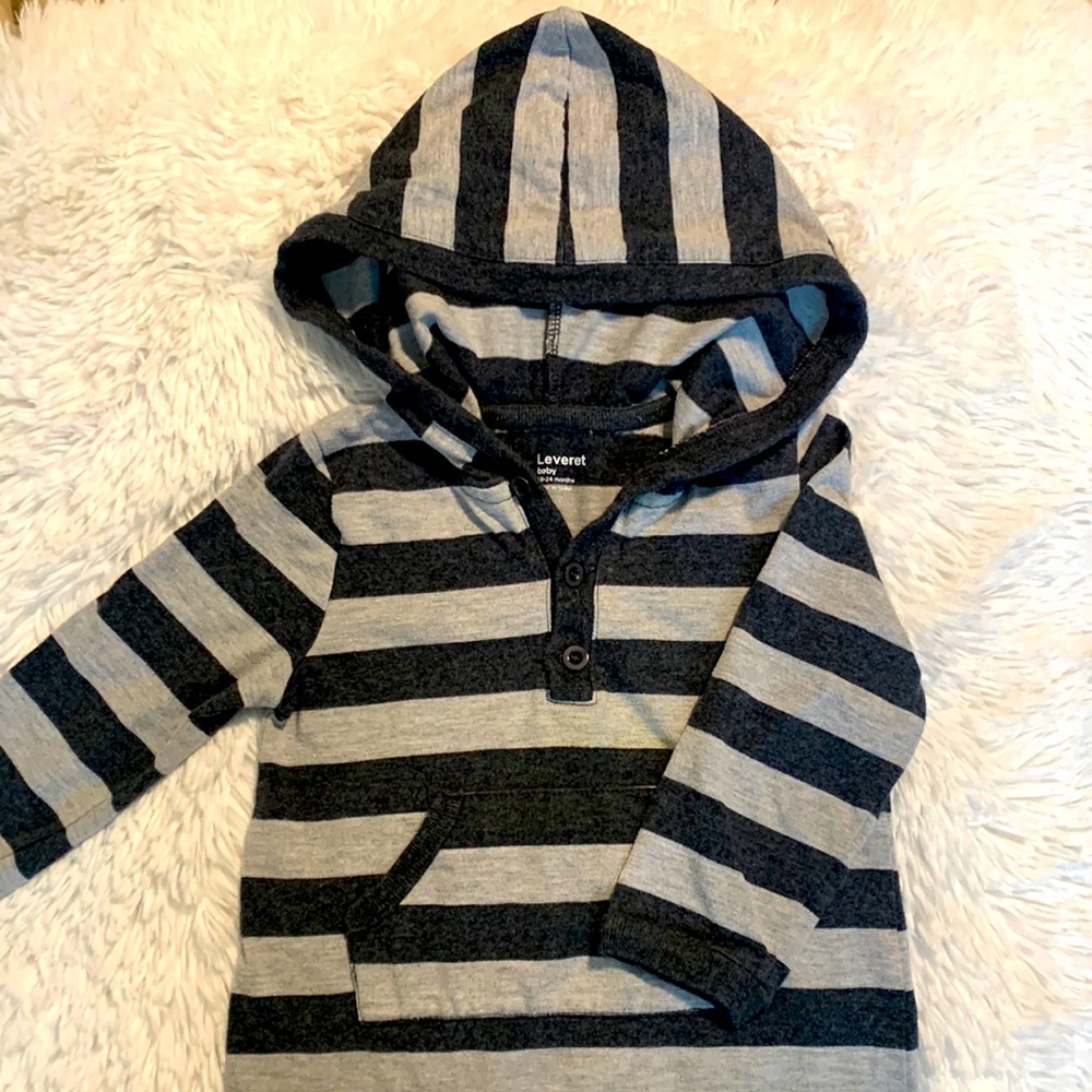 Leveret baby grey hooded snap up onesie outfit. Size 18-24months